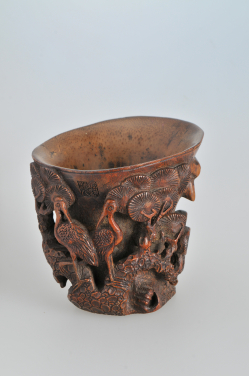Pine-shaped cup
Jiading, China, Ming or Qing dynasty
17th century
Signed: Wuzheng Daoren
Bamboo root
Height 10.5 cm
© Sanyu Tang Collection